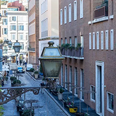 アパート Amazing Augusto Imperatore